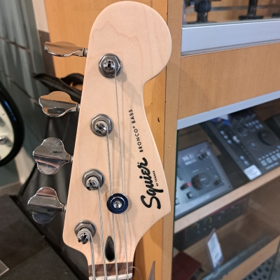 Store Special Product - Squier Bronco Bass